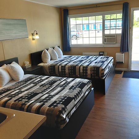 Berry'S Motel Труро Экстерьер фото