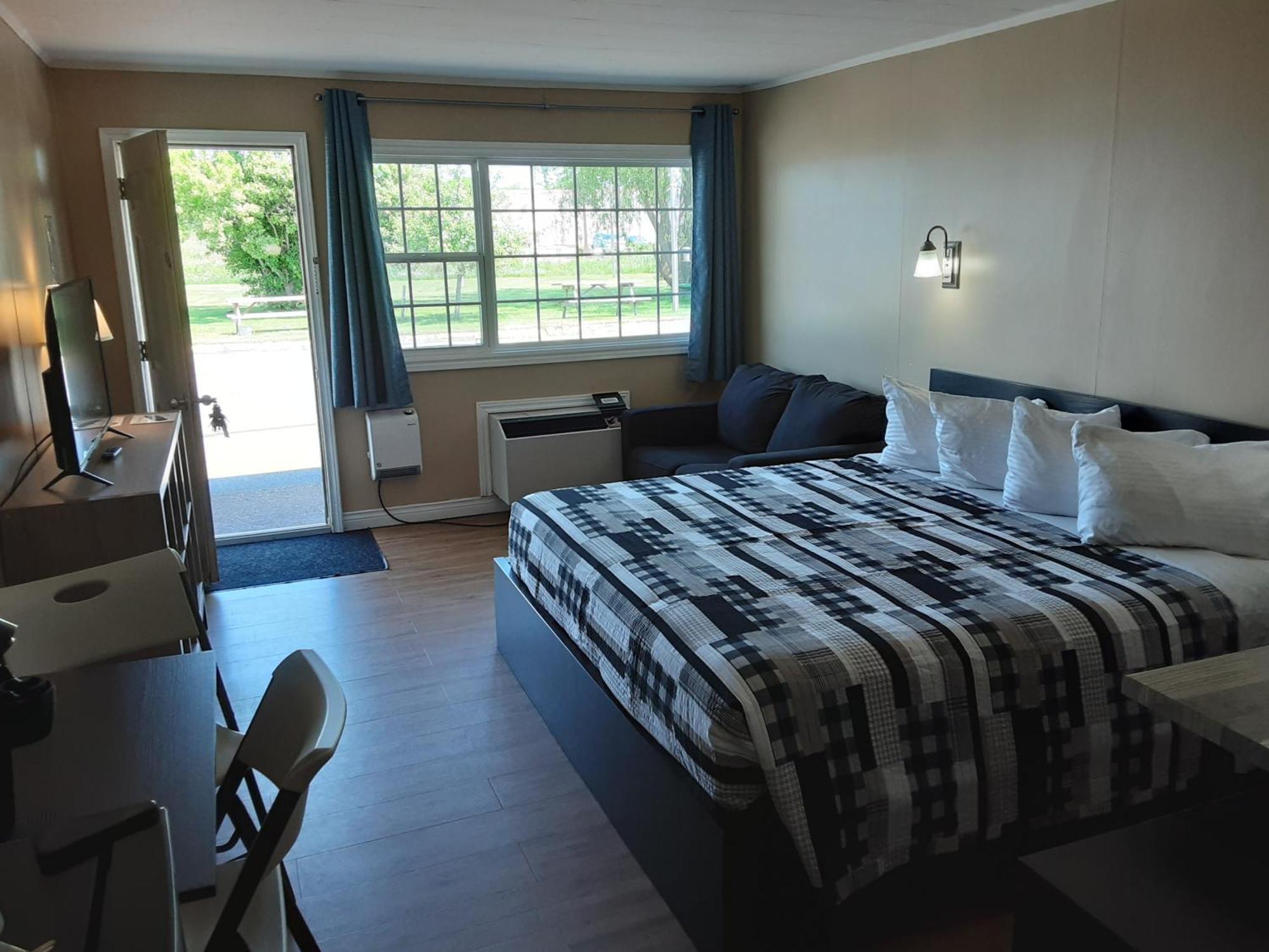 Berry'S Motel Труро Экстерьер фото